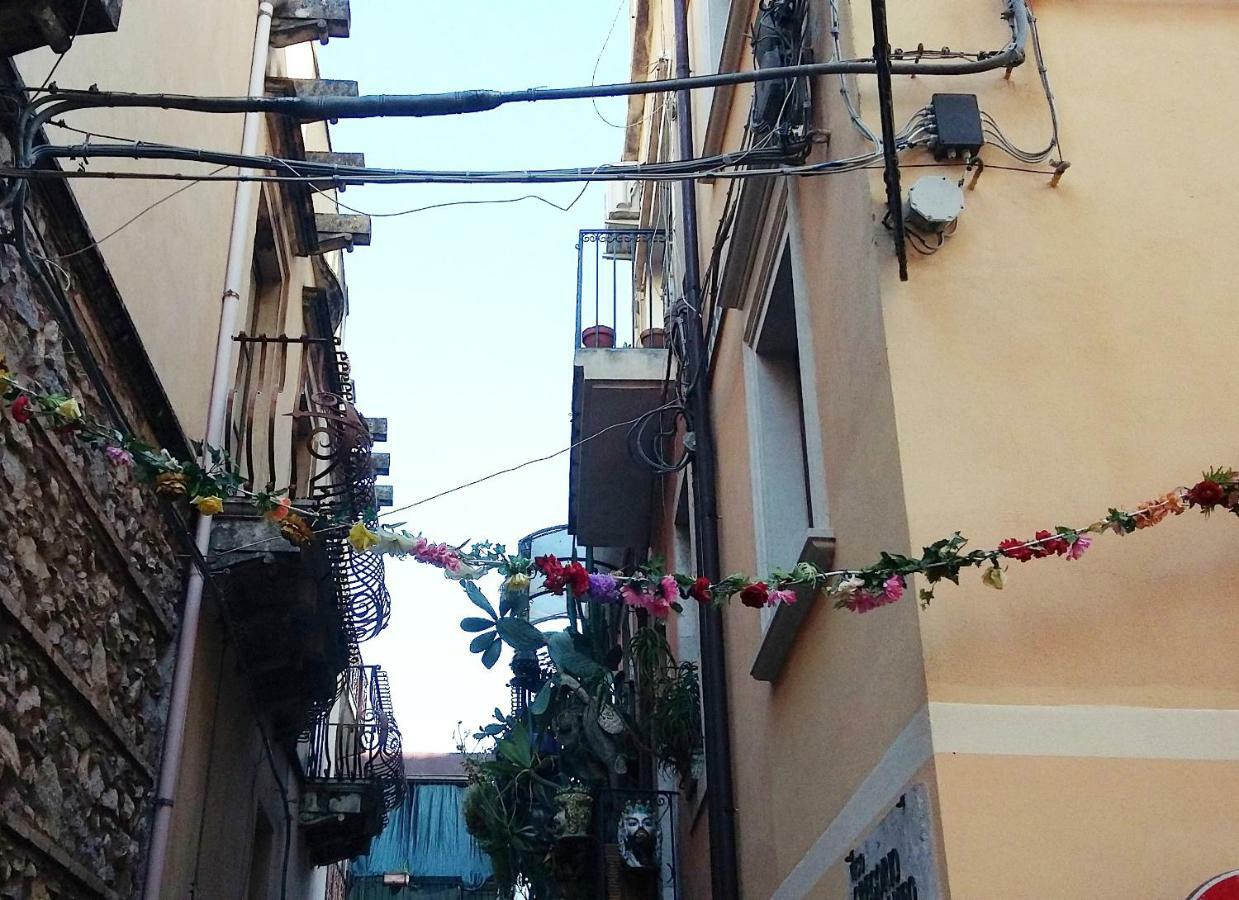 Taormina Rainbow House Apartment Exterior photo